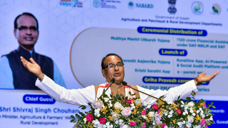 कृषि मंत्री की दो टूक: किसानों का पैसा रोकने पर लगेगा 12% ब्याज, ₹2 लाख करोड़ की खाद सब्सिडी सीधे खाते में