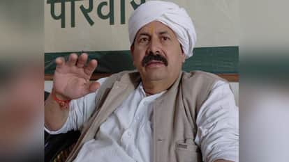 Baghpat: Naresh Tikait said - Chaudhary Jayant is a member of our family, we have been together