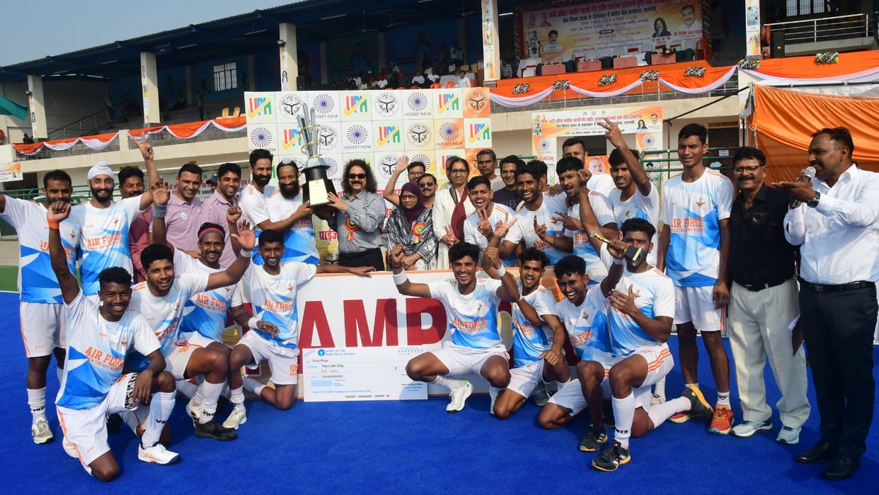 Air Force Delhi team became champion in Kashi by defeating UP Police in hockey competition