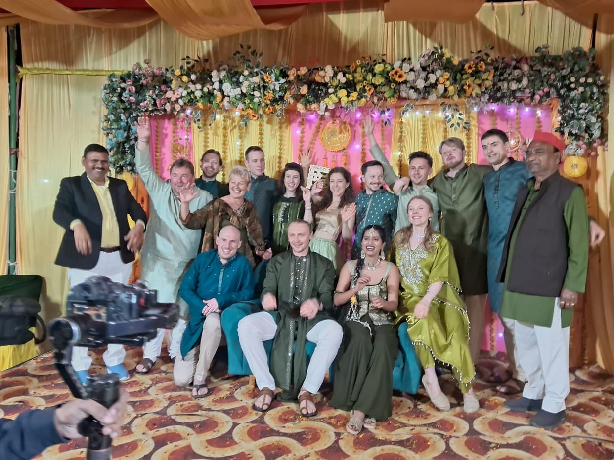 A foreign groom arrived in Barabanki from Germany with a wedding procession and married a girl from Barabanki