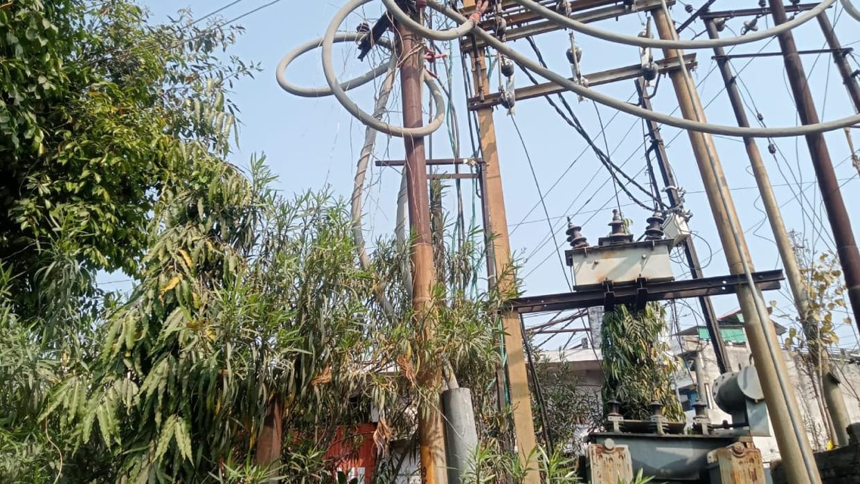 Jhansi: Maintenance month is going on, yet the condition of transformers is not improving.
