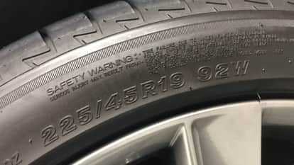 Hidden Danger in New Cars? How to Check Tyre Expiry Date Using DOT Code