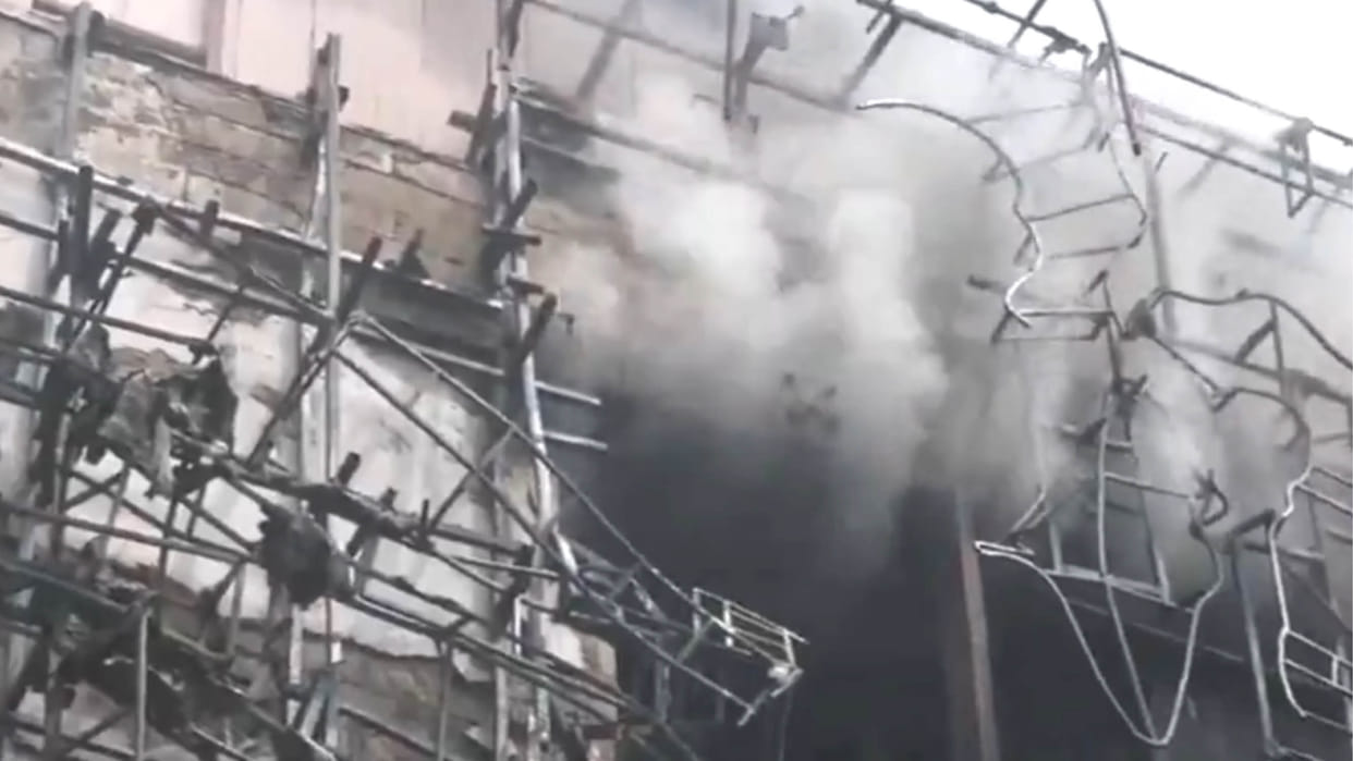Telangana Hyderabad Fire in shopping complex fire brigade team relief and rescue operations hindi news updates