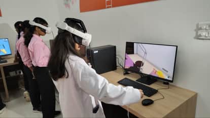 Indore News nsti AI, Solar, AR-VR Labs