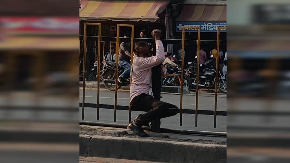 Pedestrians Risk Lives Crossing Highway Even After Fatal Accident