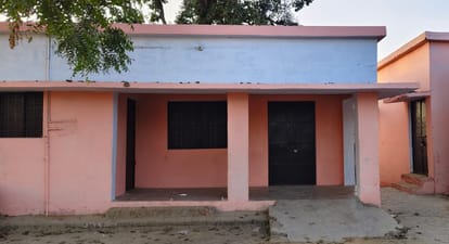 Fatehpur Allegations of nutritional embezzlement at Anganwadi center pregnant women have not received rations