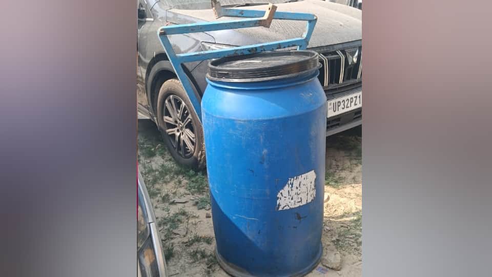 Lucknow Murder Akshat bought cheese and sweets his aunt cooked food After murder new reveal in Blue Drum case