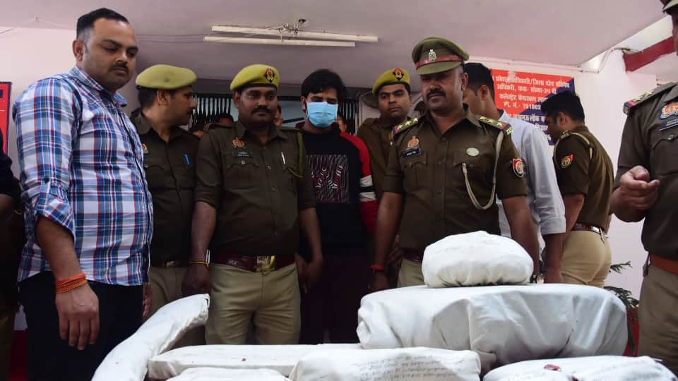 Lucknow Murder Accused Killer Son says murder was mistake sister is not responsible Blue Drum case