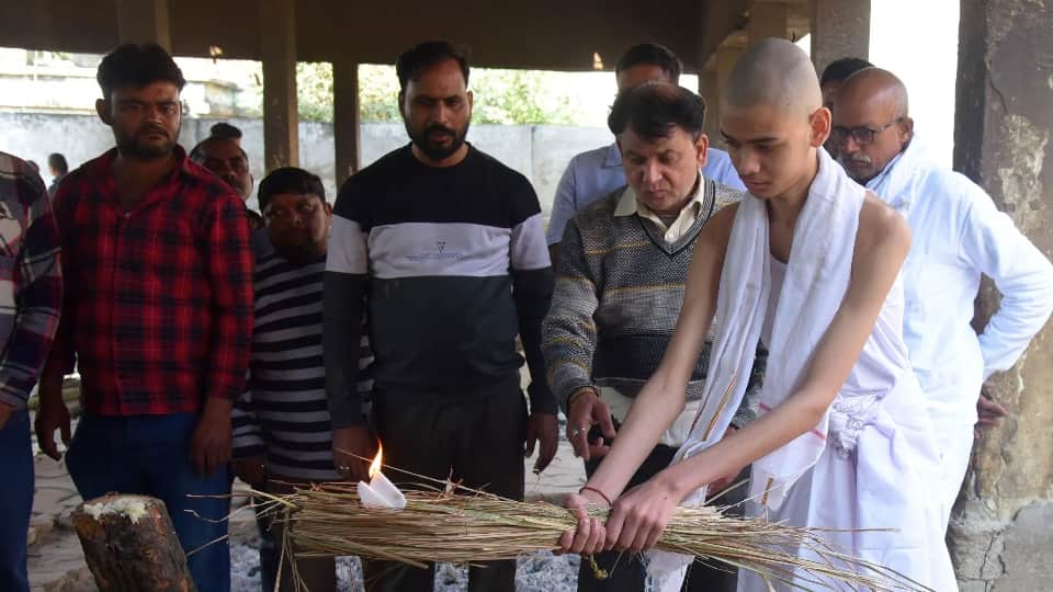 Lucknow Blue Drum Murder Case: Accused Akshat Was Drunk on Night of Father Killing News in Hindi