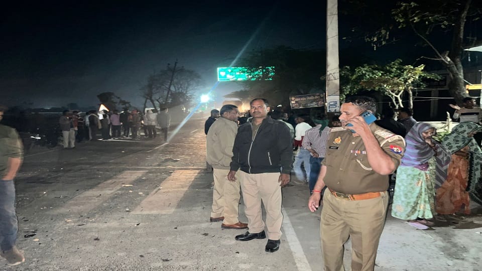 Youth dies in road accident in etah