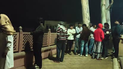 Two friends drowned in a pond while returning from Barsana after watching Lathmar Holi