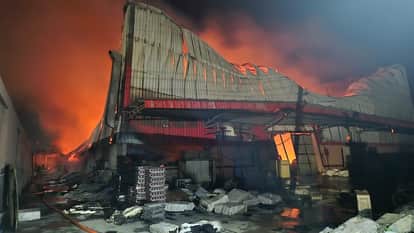 massive fire broke out at battery factory in Mathura