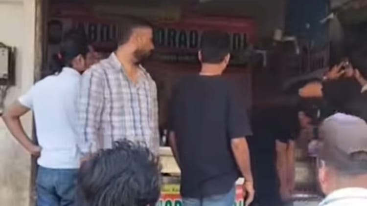 Kota News: बिल्डिंग हादसे के बाद नाम बदलकर खुला मुरादाबादी रेस्टोरेंट, लोगों के विरोध पर पुलिस ने कराया बंद