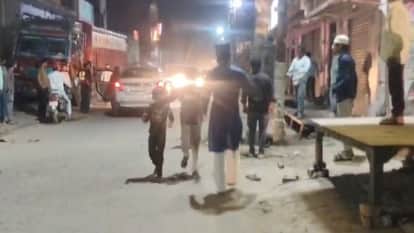 Clash After Prayers in Aliganj: Two Groups Fight with Sticks, Two Brothers Injured