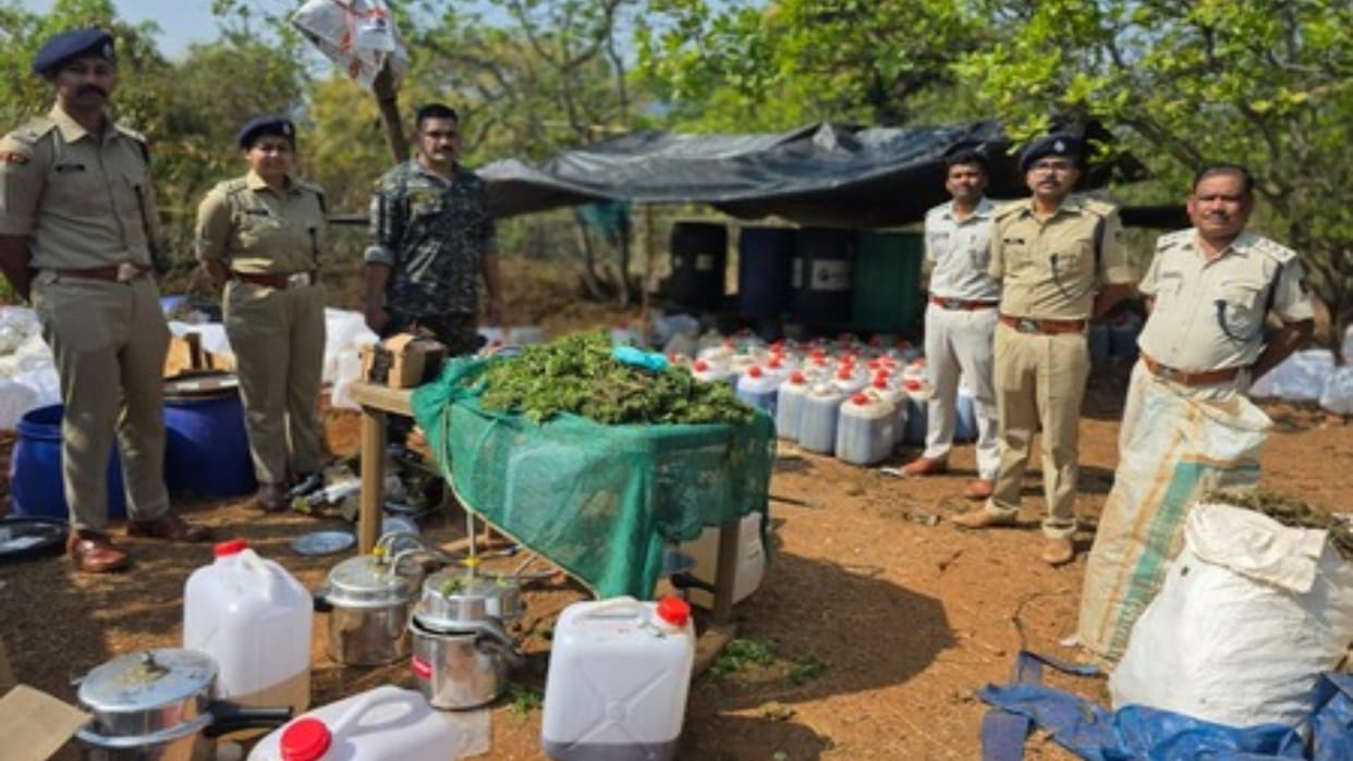 Koraput Police bust interstate hashish oil unit, seize contraband worth ₹225 crore