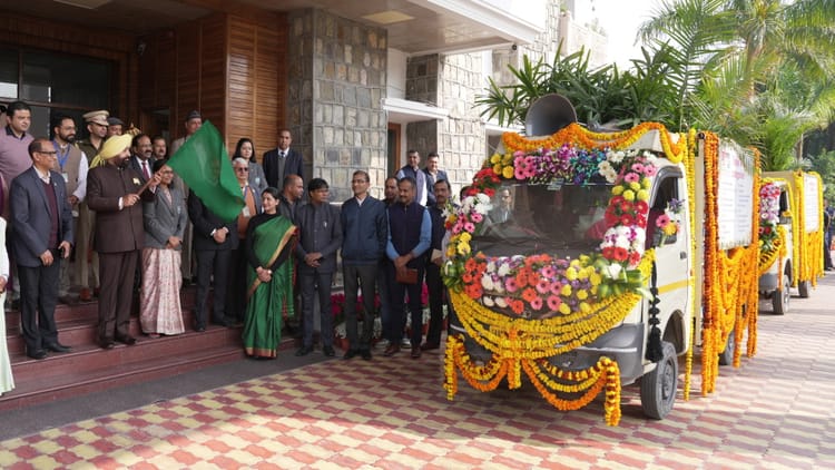 Vasantotsav: कल से वसंतोत्सव; फूलों की खुशबू से महकेगा लोकभवन, राज्यपाल ने प्रचार वाहनों को दिखाई हरी झंडी