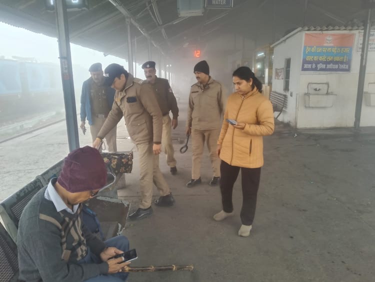 Roorkee: लक्सर रेलवे स्टेशन पर बम की सूचना से मचा हड़कंप, चलाया सघन चेकिंग अभियान, आरोपी गिरफ्तार