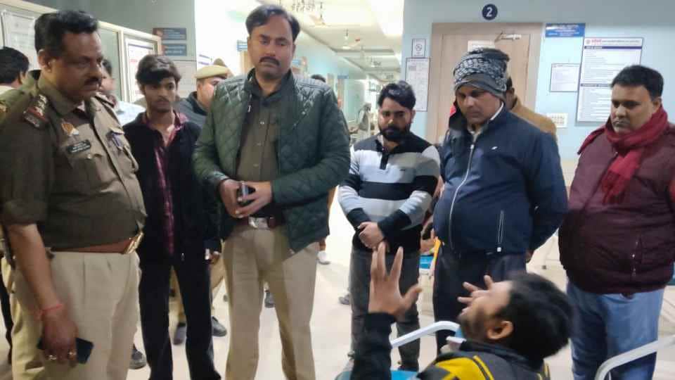 Husband murdered female constable and two-year-old son burned bodies after setting car on fire in rampur