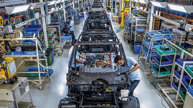 India’s Auto PLI Scheme Under Scrutiny as Report Flags Innovation Gap in EV Sector