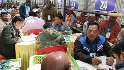 48 municipal bodies votes Counting continues amid tight security Roshni Khalkho leads for Ranchi Mayor post