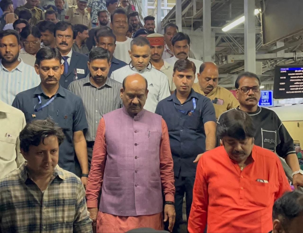 लोकसभा अध्यक्ष ओम बिरला इंदौर आए