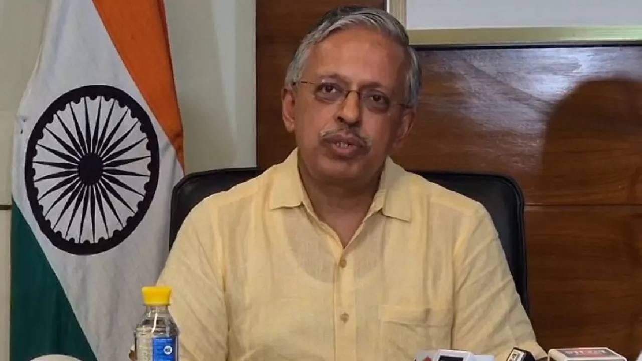 मुख्य सचिव एस.पी. गोयल