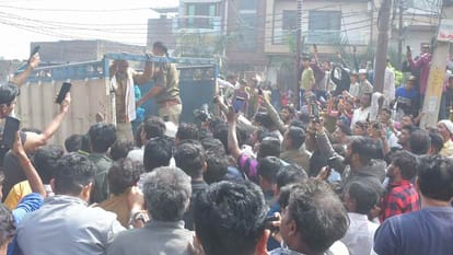 Video: Leopard roar in Moradabad wakes people up, locks them in bathroom for five hours