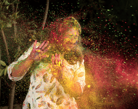 Viral Holi Photos: Use these 5 AI prompts create stunning festival images seconds