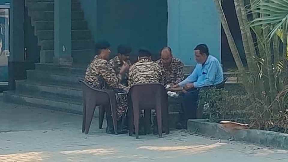 Rampur: Income Tax raids factories of former SP MP ST Hasan's brother-in-law, records being scrutinised