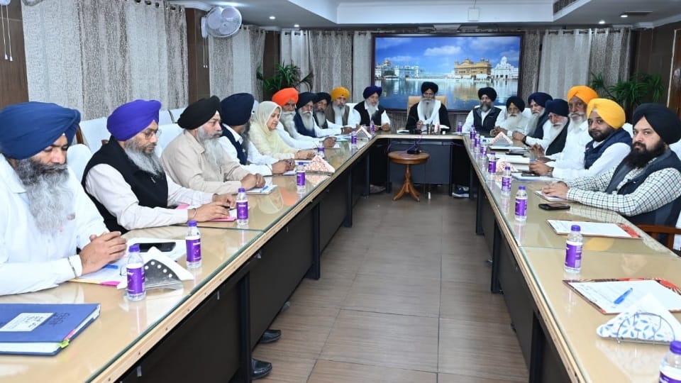 Chief Granthi Giani Raghbir Singh departure stirs Panthic politics raises questions about SGPC
