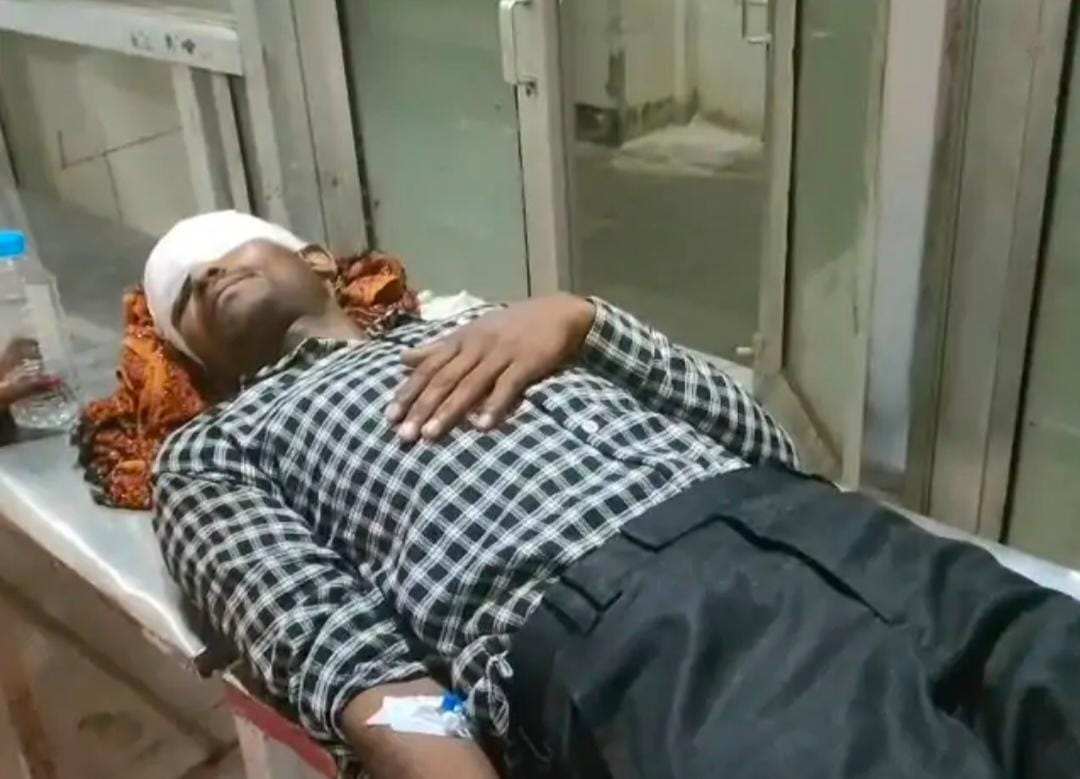 Sitapur: Jackal attacks youth who went to guard his field.