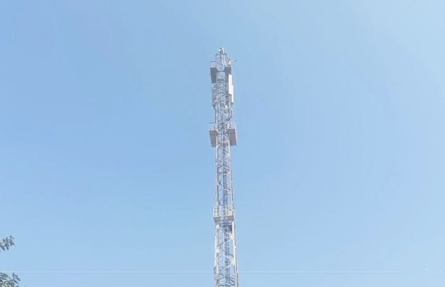 applicant for cleaning appointment climbed tower in front of DM office incident bring tears to eyes