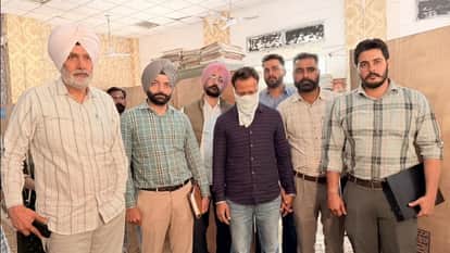 Patwari arrested in Bathinda for taking bribe of Rs 10,000