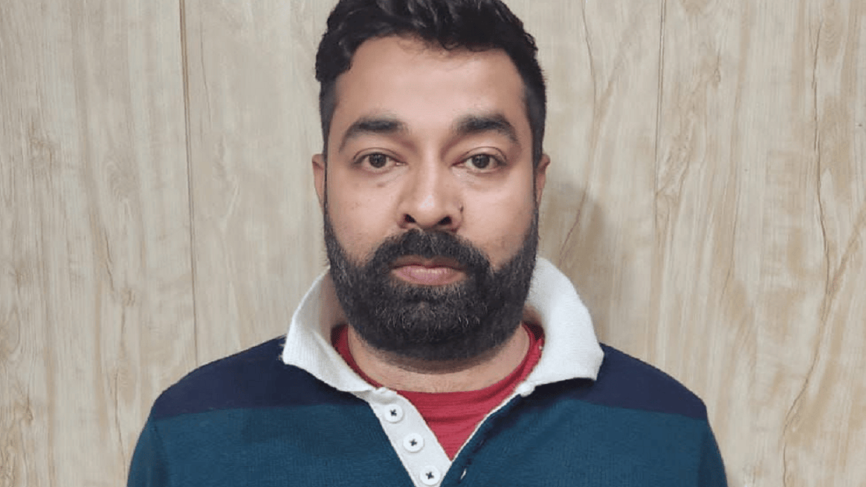 Noida STF arrested mastermind of 15000 crore GST scam