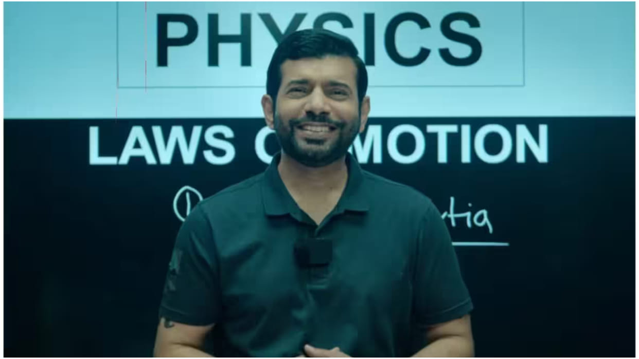 Viineet Kumar Singh Starrer Hello Bachchon Trailer Release Series Based On Physics Wallah CEO Alakh Pandey