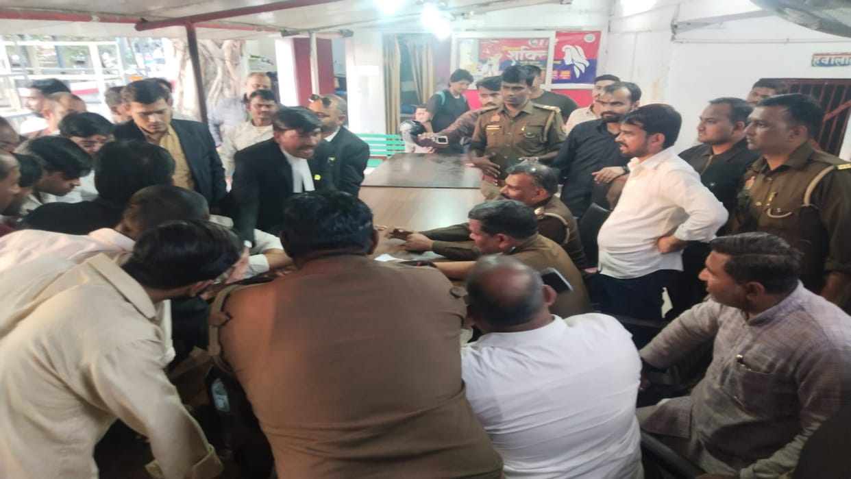 PDA team demolished the shop with a bulldozer, accused of demolishing the shop without notice
