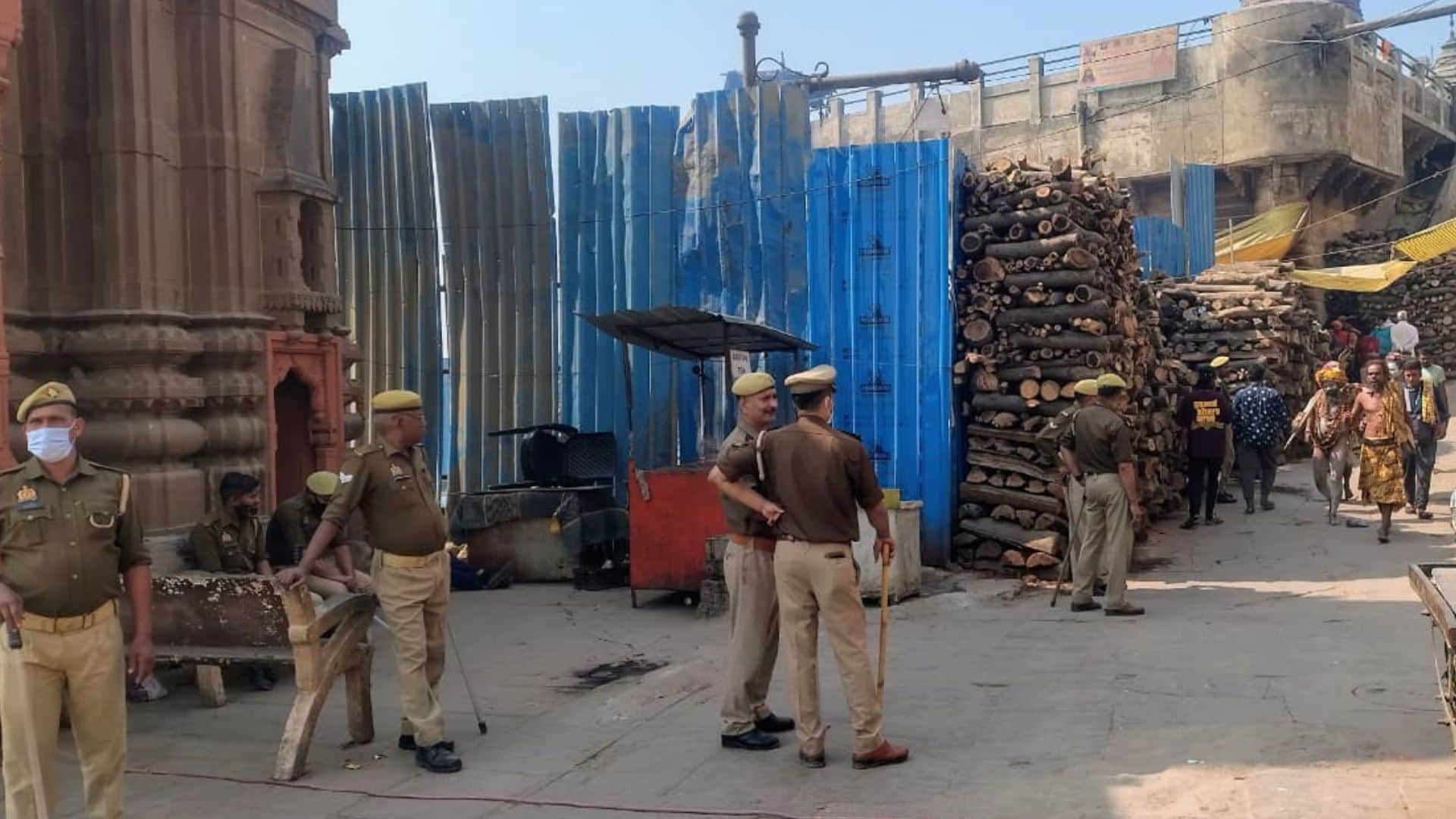 Manikarnika Ghat Holi will not be played with pyre ashes police force alert and drone surveillance in Varanasi