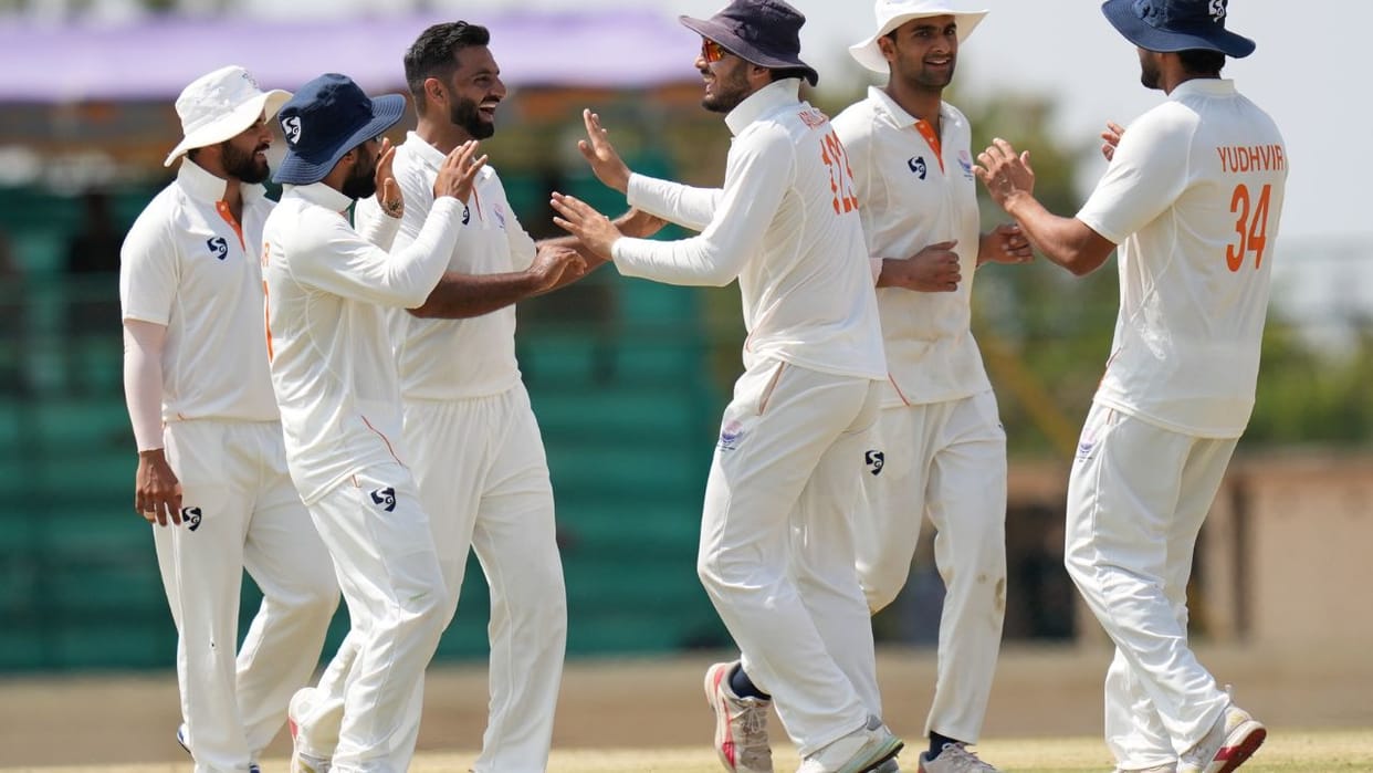 Ranji Trophy: Jammu and Kashmir bundle out Karnataka for 293 in the first innings