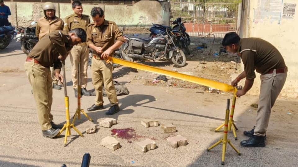 Aligarh Murder Case Anshu Tomar father says Prithvi himself called his son and got him murdered