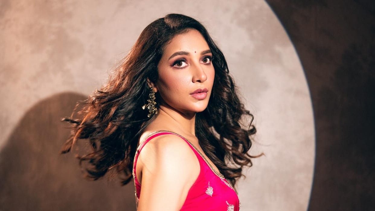 Bengali actor Subhashree Ganguly And Son Stuck In Dubai After Iran attacks