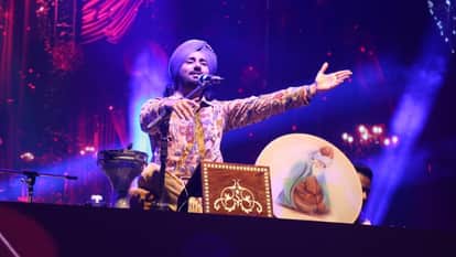 Dehradun: Singer Satinder Sartaj reached Darbar Sahib and bowed his head before concert