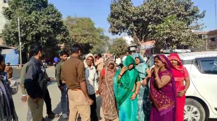 Auraiya Married woman dies under suspicious circumstances brother alleges sister was poisoned to death