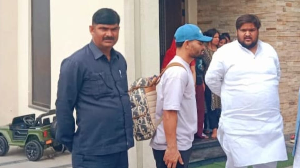 Rinku Singh Father Death cricketer Rinku Singh returns to duty after performing last rites of his father