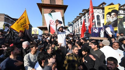 Khamenei Killed in US-Israel Strikes: Shia Protests in Kashmir, Omar Abdullah News in Hindi