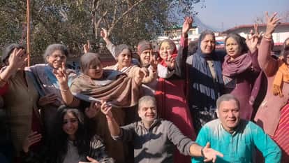 Uttarakhand Holi 2026 Devotees Played Ashes Bhasma Holi in Uttarkashi Kashi Vishwanath Temple