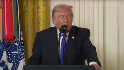 trump white house ballroom project controversy public opposition national capital planning commission