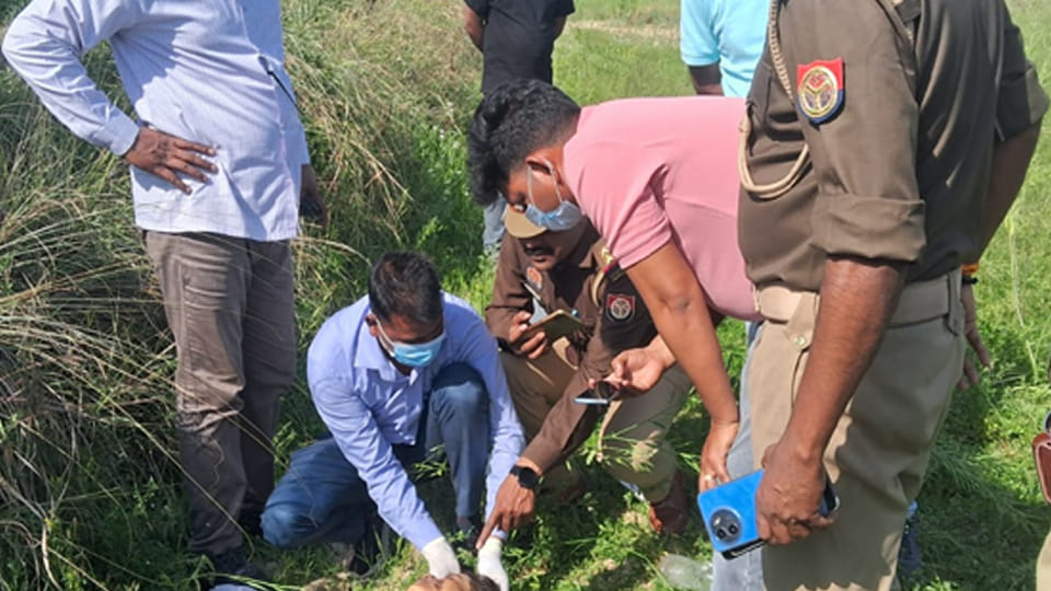 Fatehpur: Dead body of a young woman found in a gram field in suspicious condition, suspicion of murder