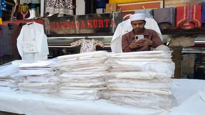 Demand for kurtas on Holi