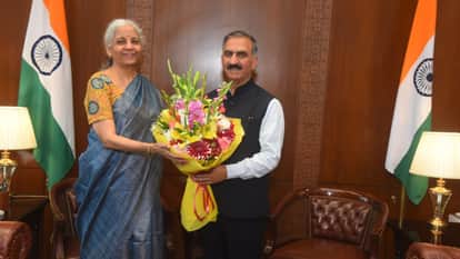 Himachal News CM Sukhu met Union Finance Minister Nirmala Sitharaman and discussed RDG
