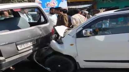 Three vehicles collided at Dharmshala chauraha